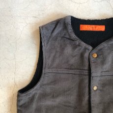 画像2: GOWEST  BOA RANCH VEST/CORDUROY×BOA(CHARCOAL) (2)