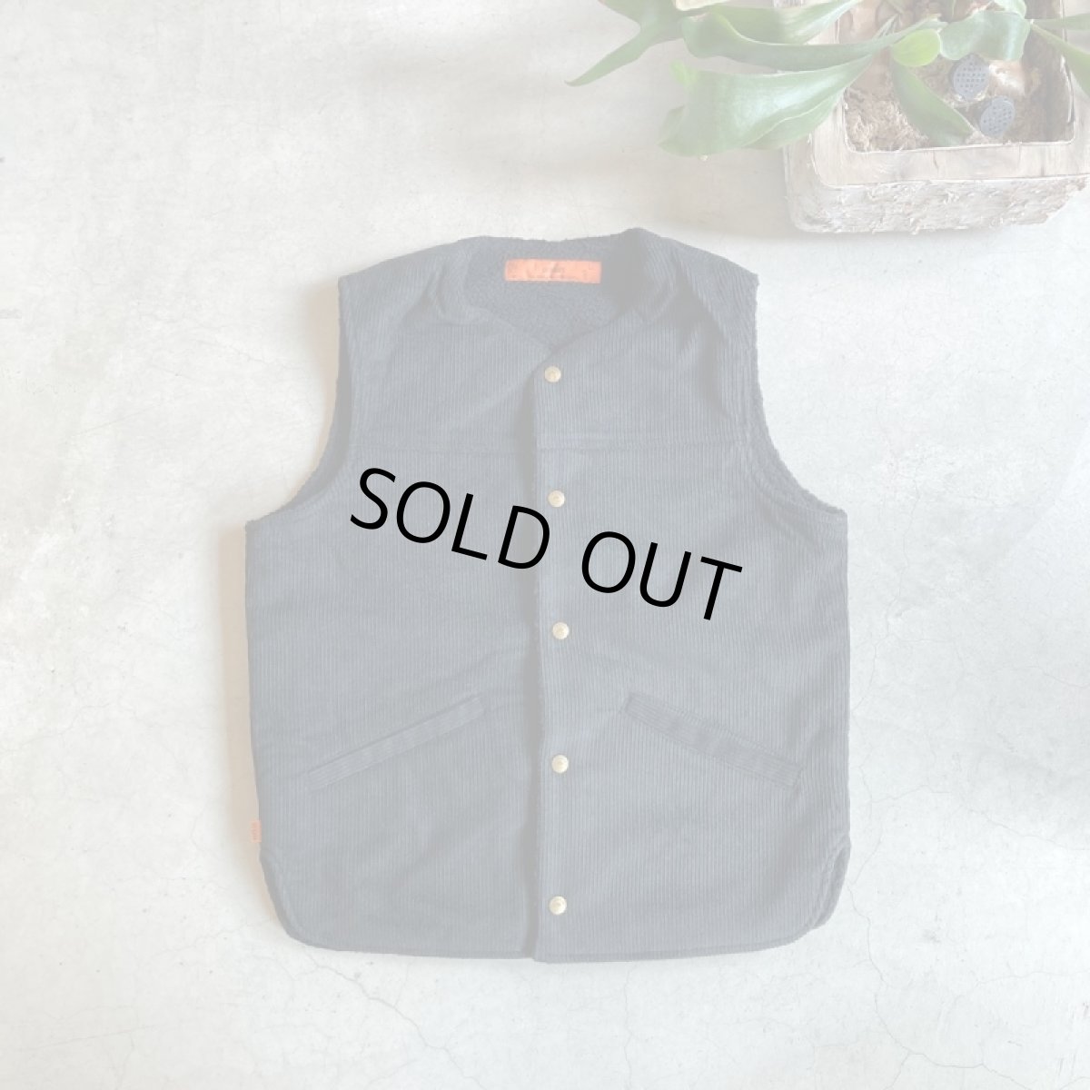 画像2: -GO WEST-  BOA RANCH VEST/CORDUROY×BOA(BLACK) (2)