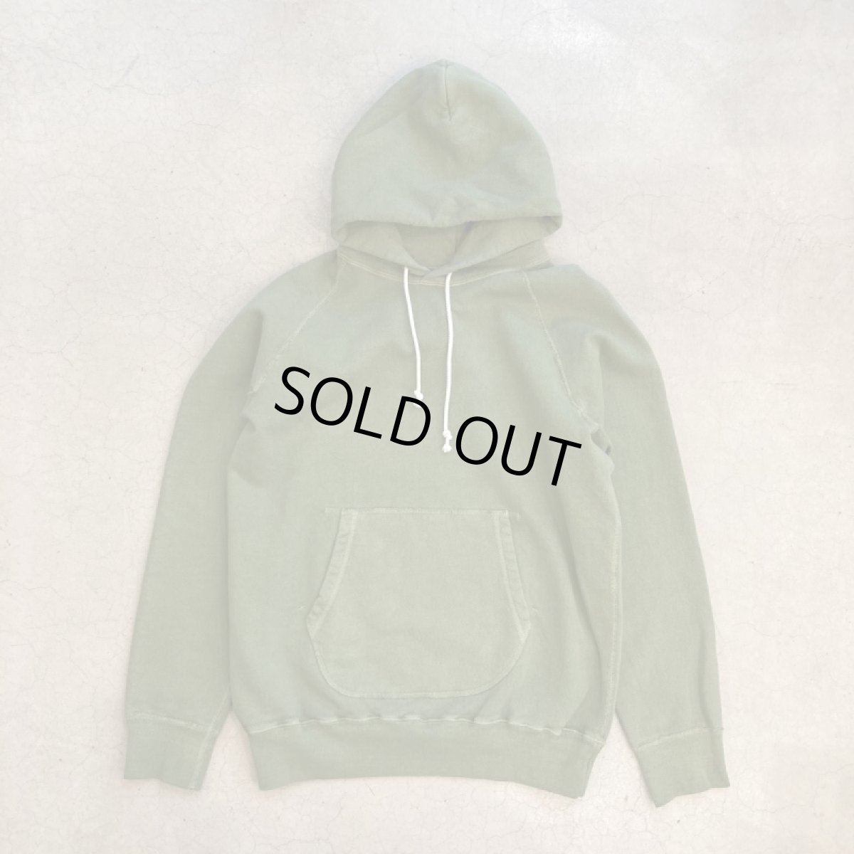 画像13: 【7色展開】-Good On-Pigment Dye  L/S RAGLAN PULLOVER HOOD SWEAT  (13)