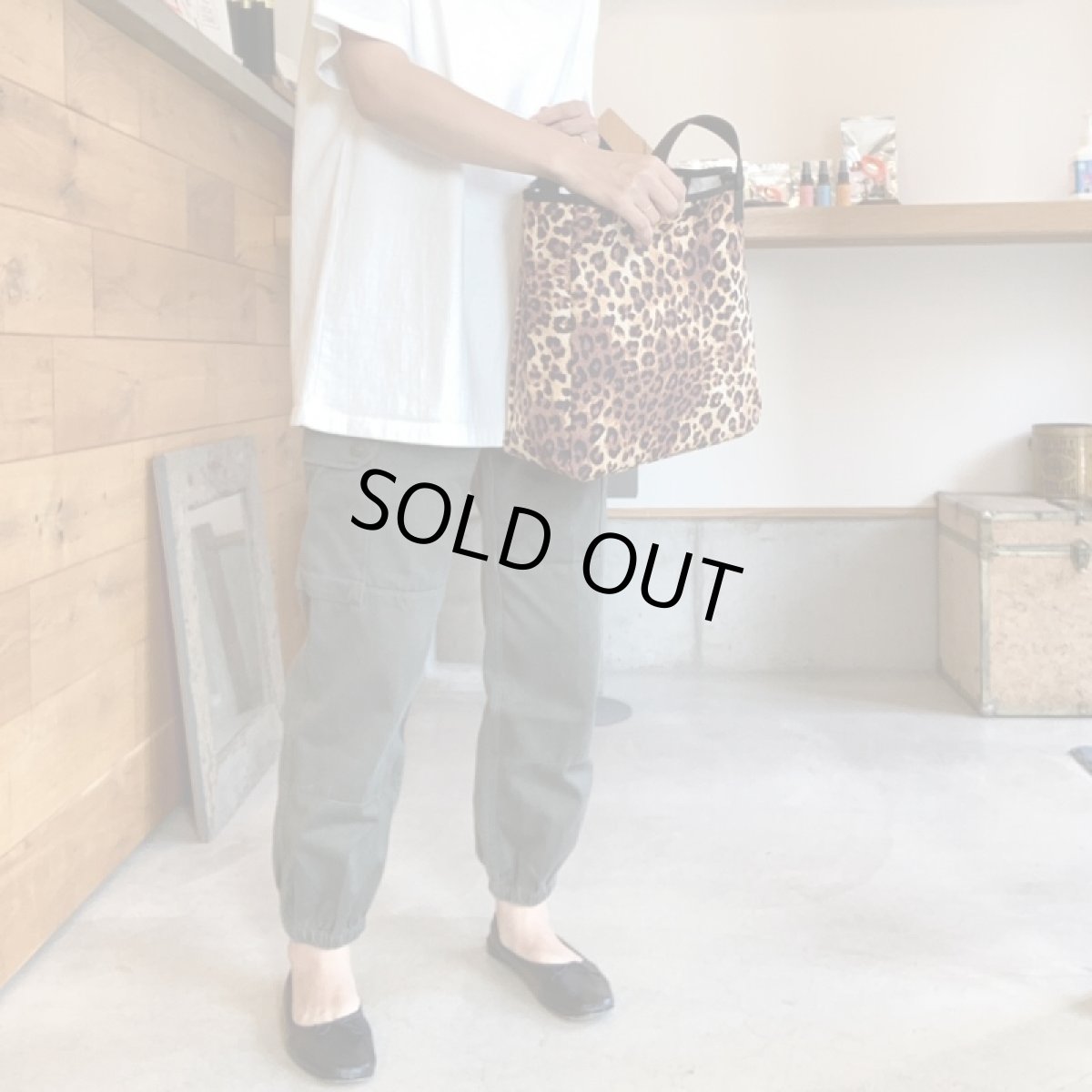 画像2: -NECESSARY or UNNECESSARY- HOMES LEOPARD BAG(S) (2)