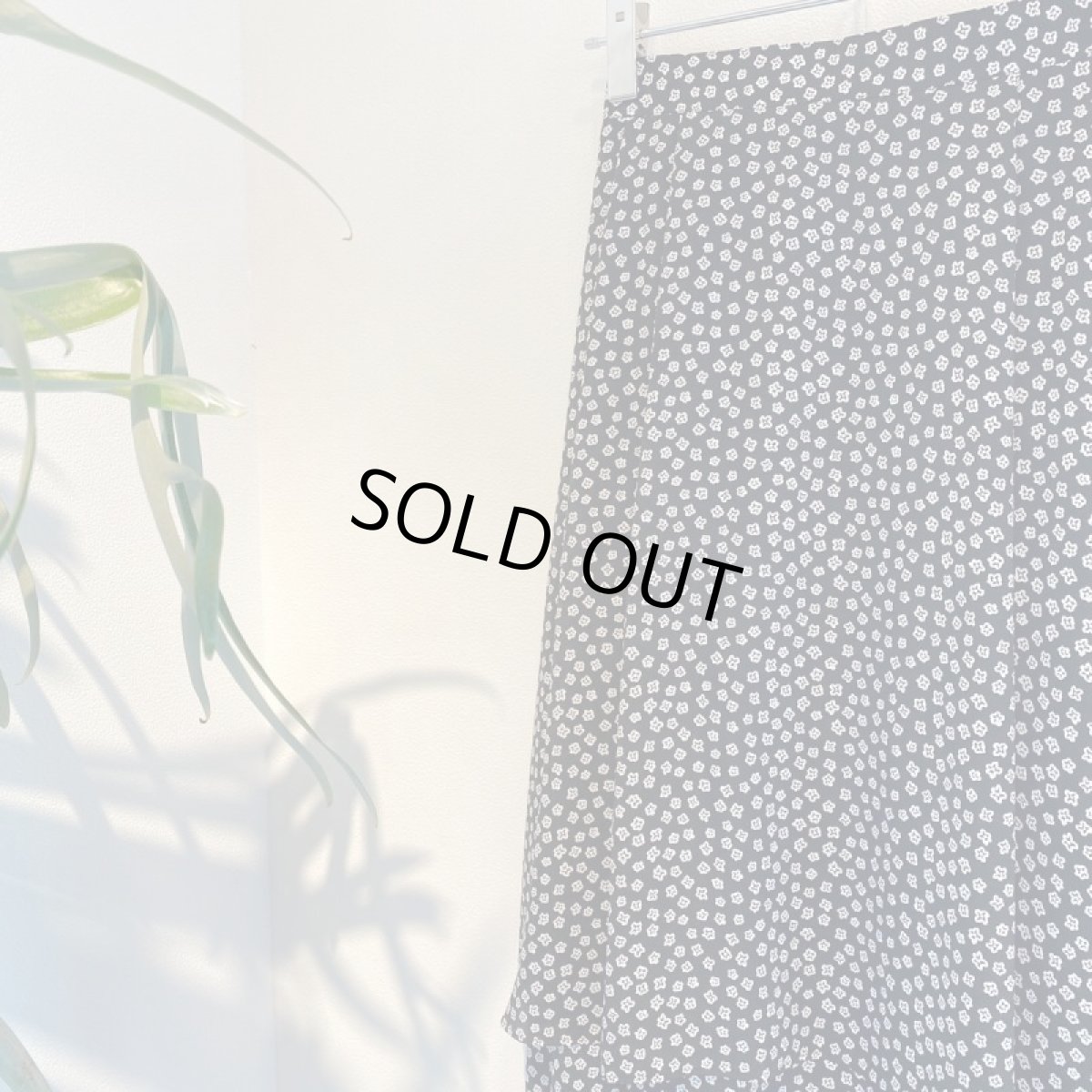 画像2: 【for-Lady's】MANON ORIGINAL FLOWER PRINT CAPE SKIRT (2)