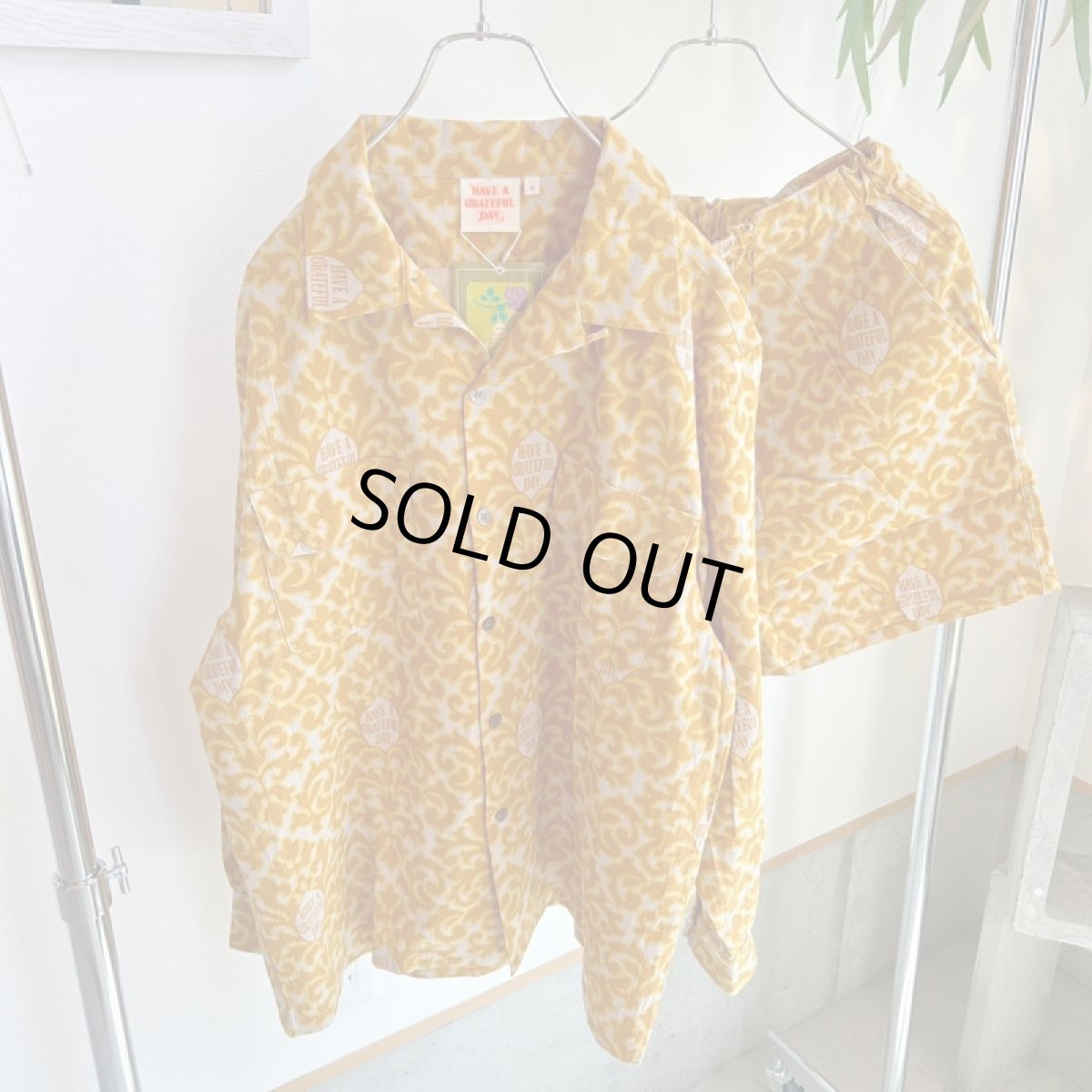 画像2: -HAVE A GRATEFUL DAY  OPEN COLLAR LONG SLEEVE SHIRTS (2)