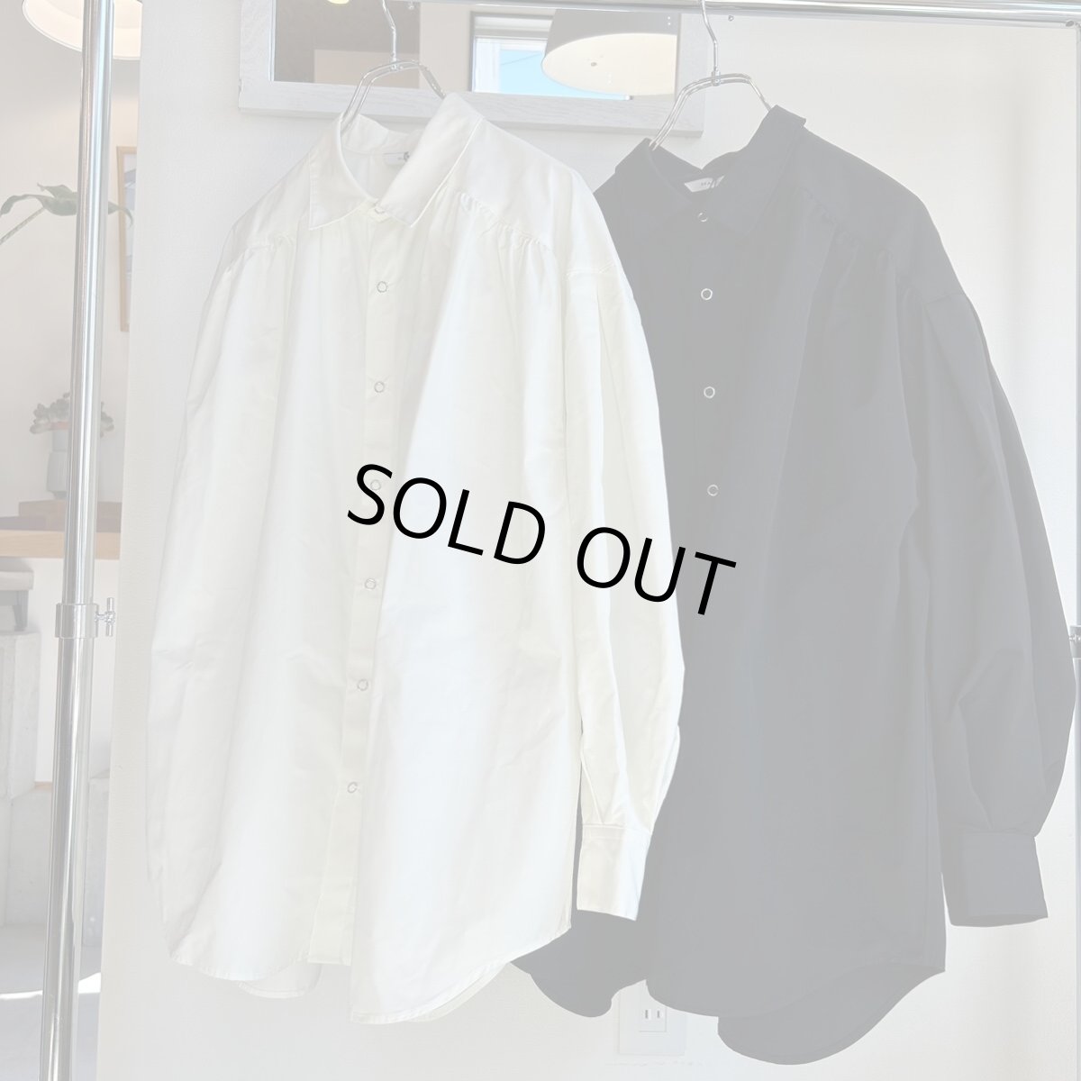 画像2: 【for-Lady's】MANON TUCK SLEEVE OVER SHT (2)