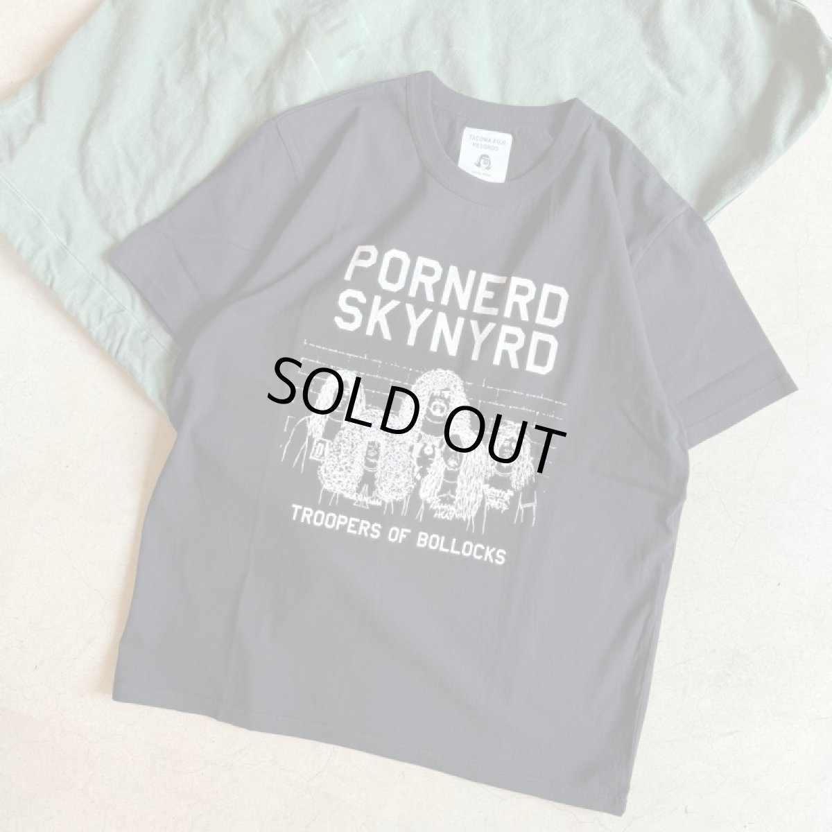 画像2: -TACOMA FUJI  RECORDS- PORNERD SKYNYRD “TROOPERS OF BLLOCKS” Tee designed by Hiroshi Iguchi (2)
