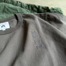 画像3: -TACOMA FUJI  RECORDS- 藝術科学思想自然 Tee ’24 CHARCOAL (3)