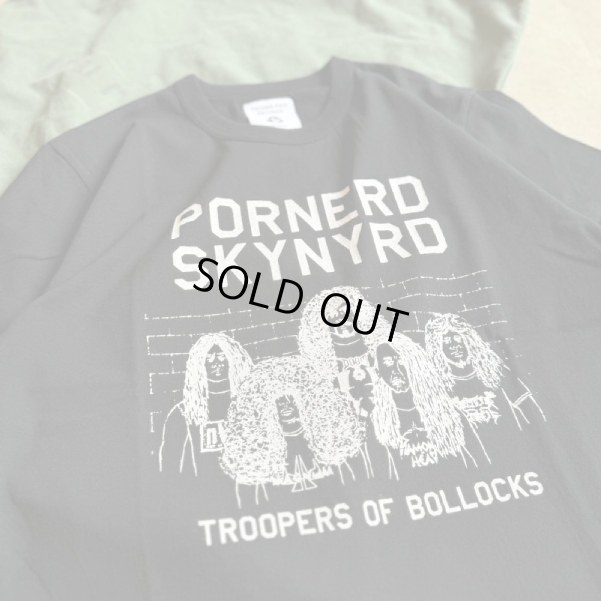 画像4: -TACOMA FUJI  RECORDS- PORNERD SKYNYRD “TROOPERS OF BLLOCKS” Tee designed by Hiroshi Iguchi (4)