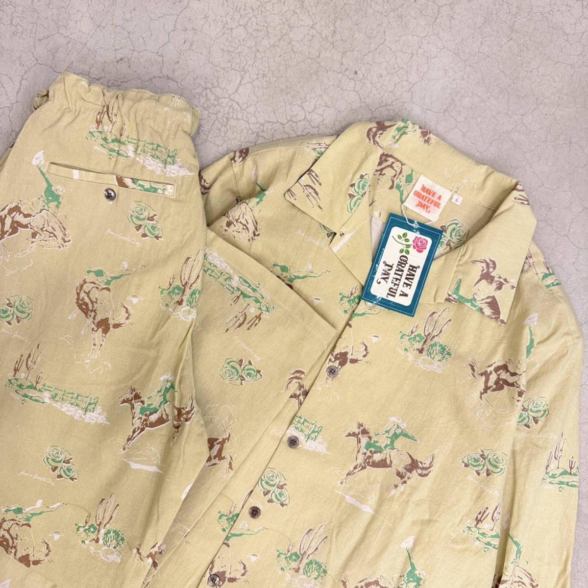 画像2: -HAVE A GRATEFUL DAY- OPEN COLLAR L/S SHIRT & AMPLE EASY PANTS "BEIGE" (2)