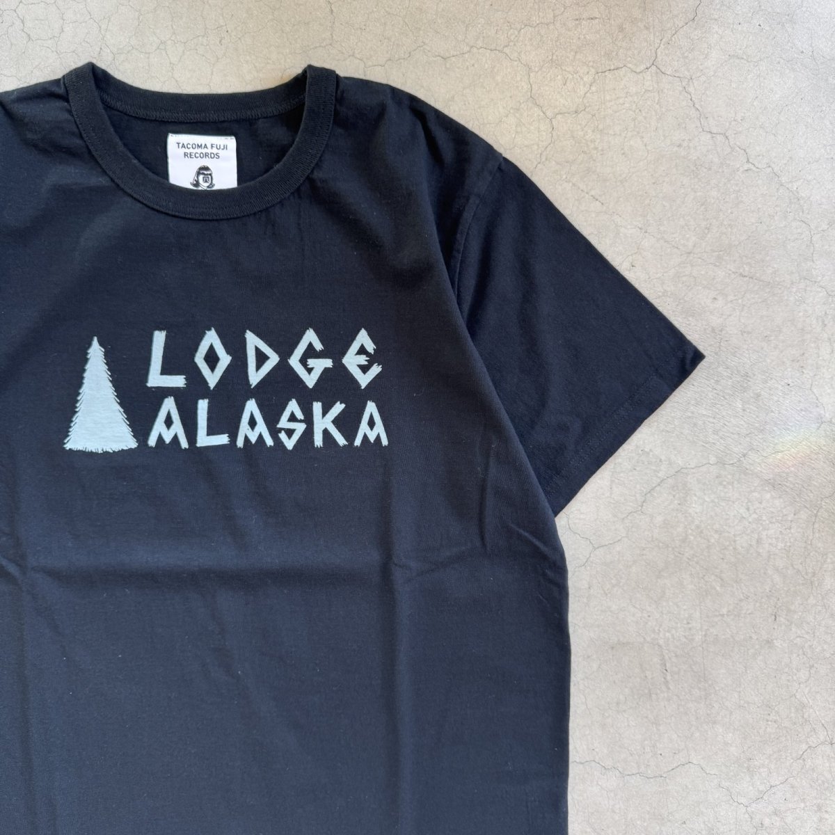 画像1: -TACOMA FUJI  RECORDS- LODGE ALASKA  S/S Tee (1)