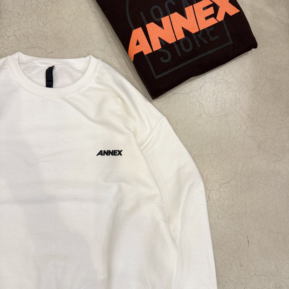 画像3: 【t.L.s Souvenir】the LOCAL STORE ANNEX Reflector LOGO CREW SWEAT (3)