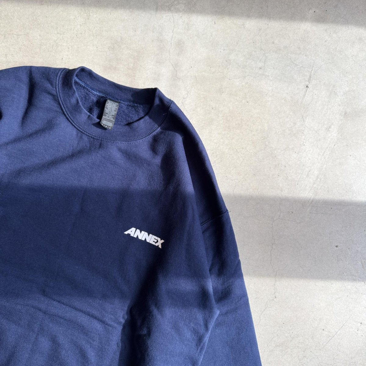 画像12: 【t.L.s Souvenir】the LOCAL STORE ANNEX Reflector LOGO CREW SWEAT (12)