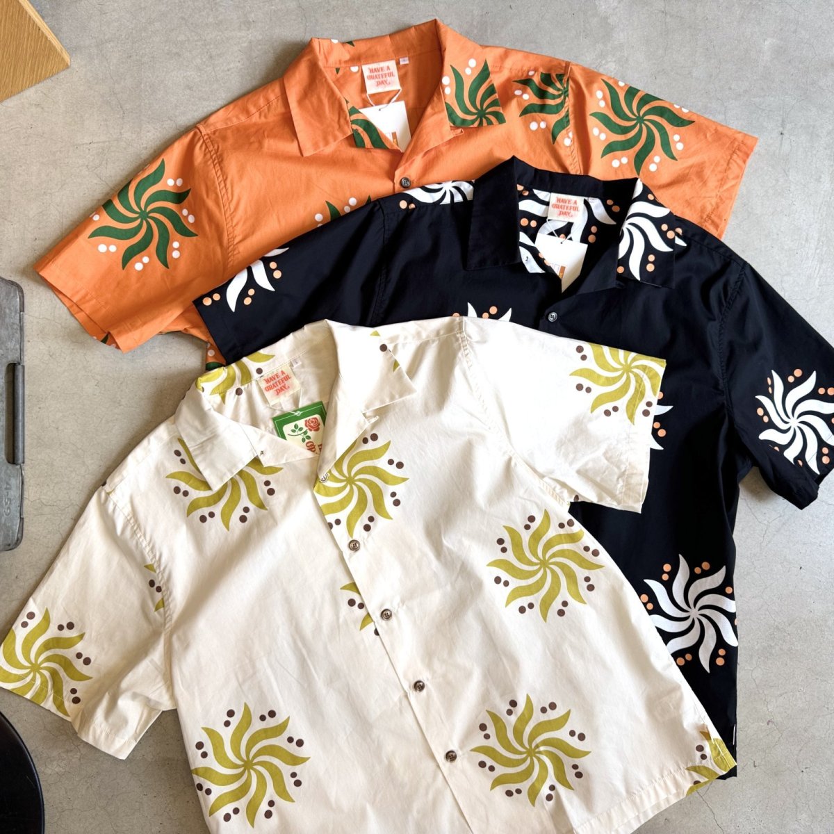 画像1: -HAVE A GRATEFUL DAY- LONG SLEEVE SHIRT (1)
