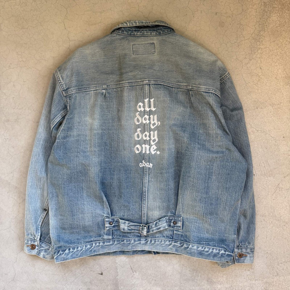 画像10:  "A.D.A.N®︎" DAMAGED SELVEDGE TRUCKER JACKET (10)