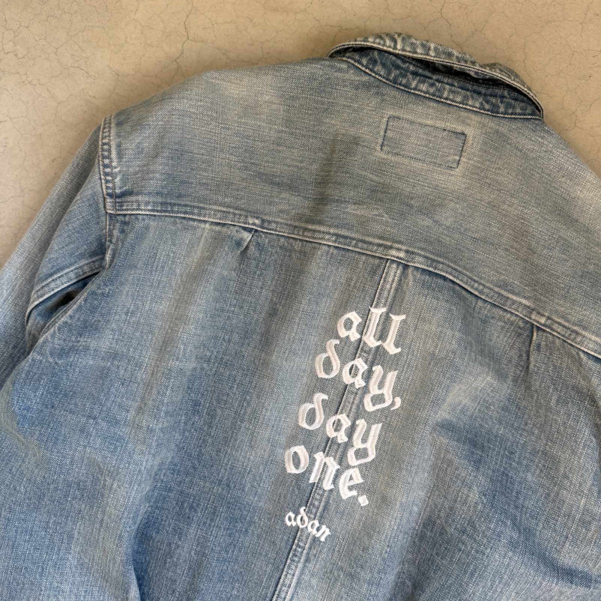 画像9:  "A.D.A.N®︎" DAMAGED SELVEDGE TRUCKER JACKET (9)